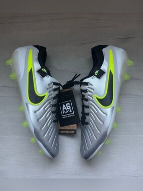 Nike Tiempo Legend 10 Elite AG Pro Soccer Cleats Silver/Volt  DV4330-001
